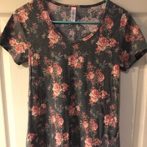 LulaRoe Classic T